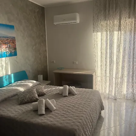 Apartment House Ice Honey Calatabiano