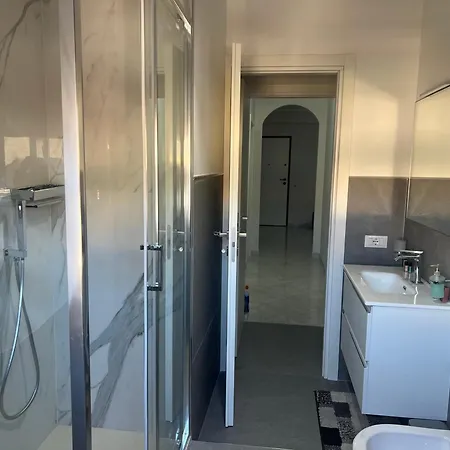 House Ice Honey Apartment